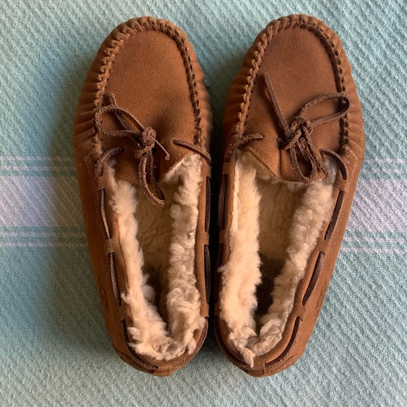 Ugg Moccasins - Picture 1 of 4